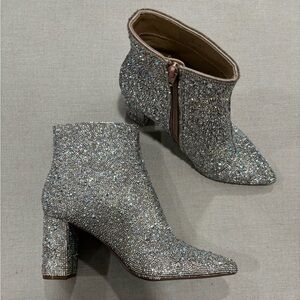 READ DESCRIPTION! BetseyJohnson Silver Sparkle Booties